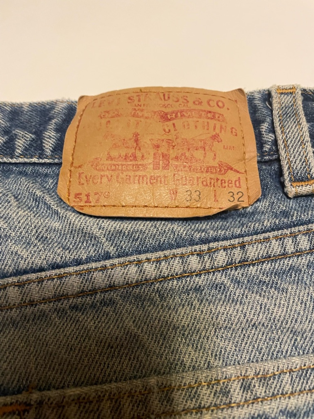 Levi 517 Bootcut Vintage Distressed Blue Denim Ripped Jeans Size 33x32 - Picture 7 of 9